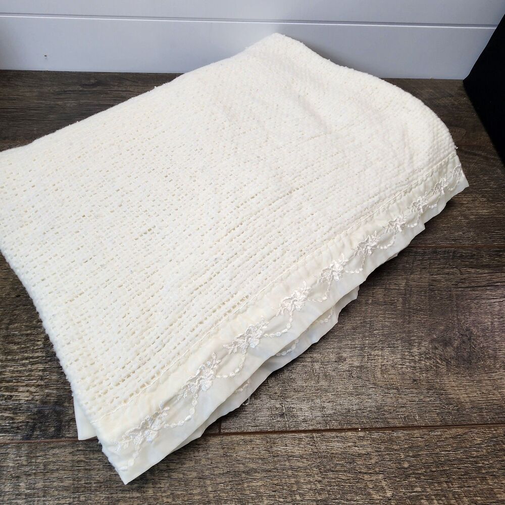 Vtg Light Weight Ivory Blanket Satin Trim Floral Embroidery Approx. 76"x78"